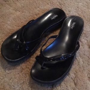Black dress up flip-flops/thong sandals